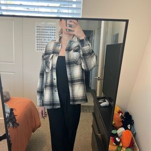 RSQ flannel jacket wore a handful of times, does not fit my arms (I am 5’11)